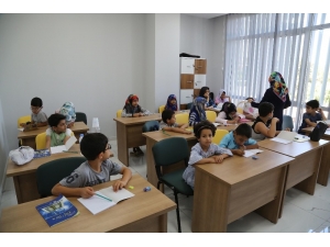 Haliliyeli Çocuklar Kur’an-ı Kerim Öğreniyor