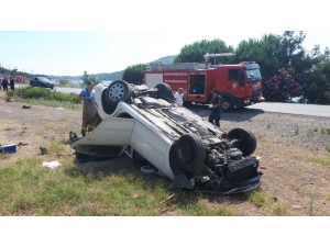 Balıkesir’de Otomobil Takla Attı: 2 Yaralı