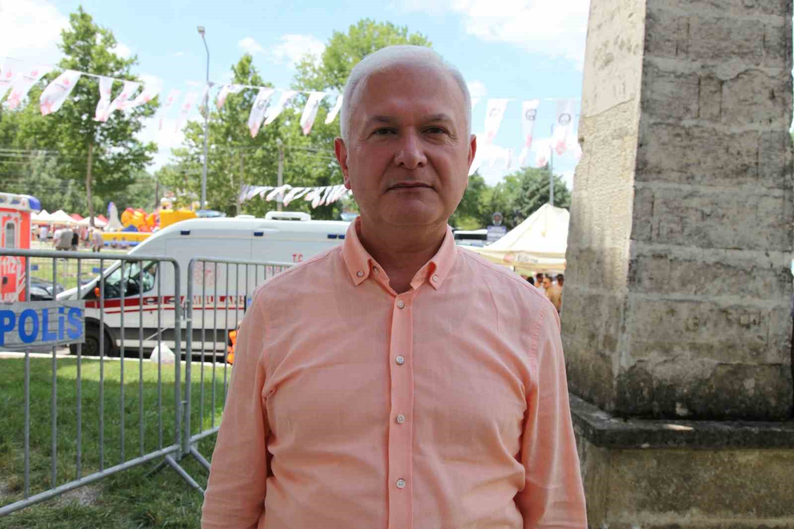 karamursel-belediye-baskani-ahmet-calik-karamursel-adini-bu-duali-cayirlarda-daha-cok-duyacagiz