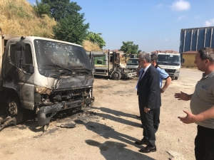 Keşan Belediyesinin Çöp Kamyonları Yakıldı