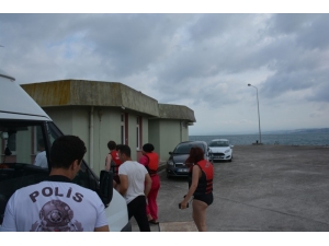 Karadeniz’de Mahsur Kalan 4 Üniversite Öğrencisi Kurtarıldı