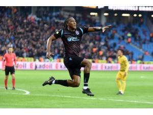 Denizlispor Rodallega’yı Bitiriyor