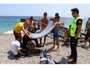 Boğulma Tehlikesi Geçiren Arkadaşına ’Serum’ Oldu