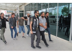 Villanın Bodrum Katını Uyuşturucu İmalathanesine Çeviren 3 Kişi Tutuklandı