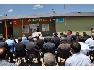 Arpaçaylı Genç, Kendi Okuduğu Okulu Tadilat Ettirdi