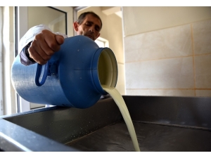 Tepebaşı Belediyesi Üreticiyle El Ele Ekonomiye Can Veriyor