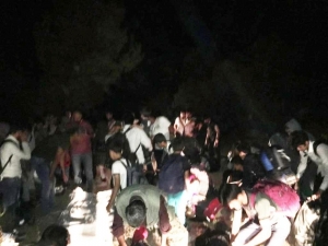 Ayvalık’ta Polisten Nefes Kesen Mülteci Operasyonu