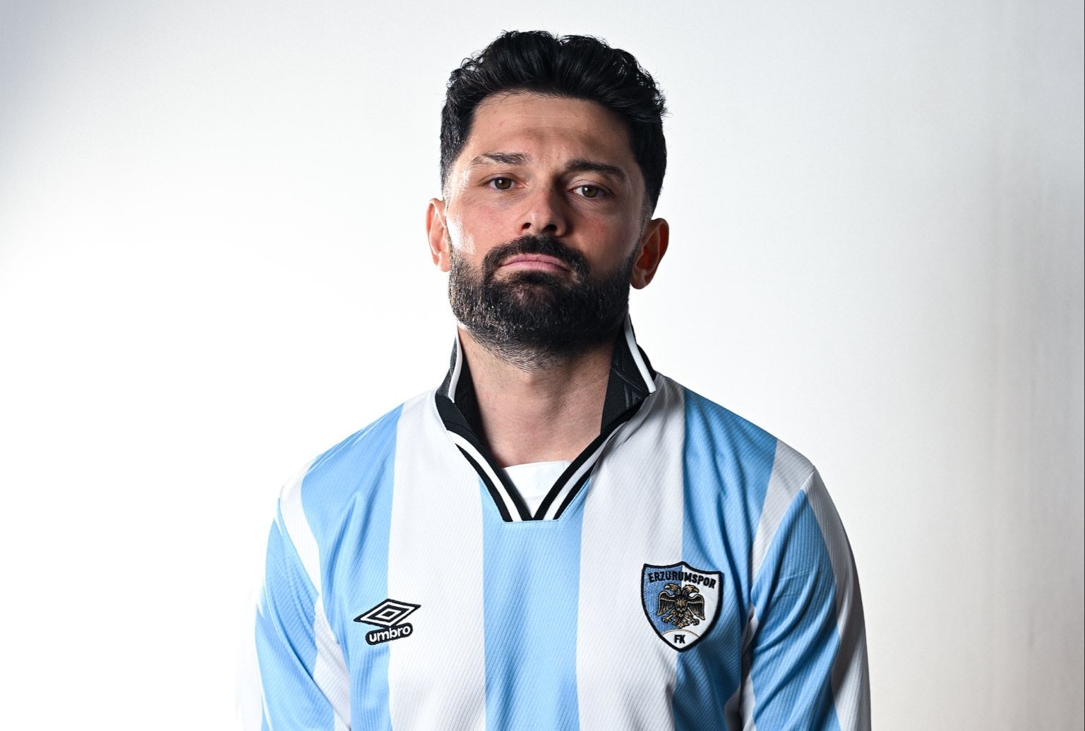 erzurumspor-fk-yeni-sezon-formasini-tanitti