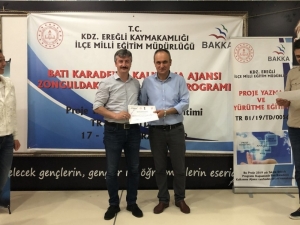 Proje Yazma Ve Yürütme Eğitimi Sertifika Töreni İle Sona Erdi