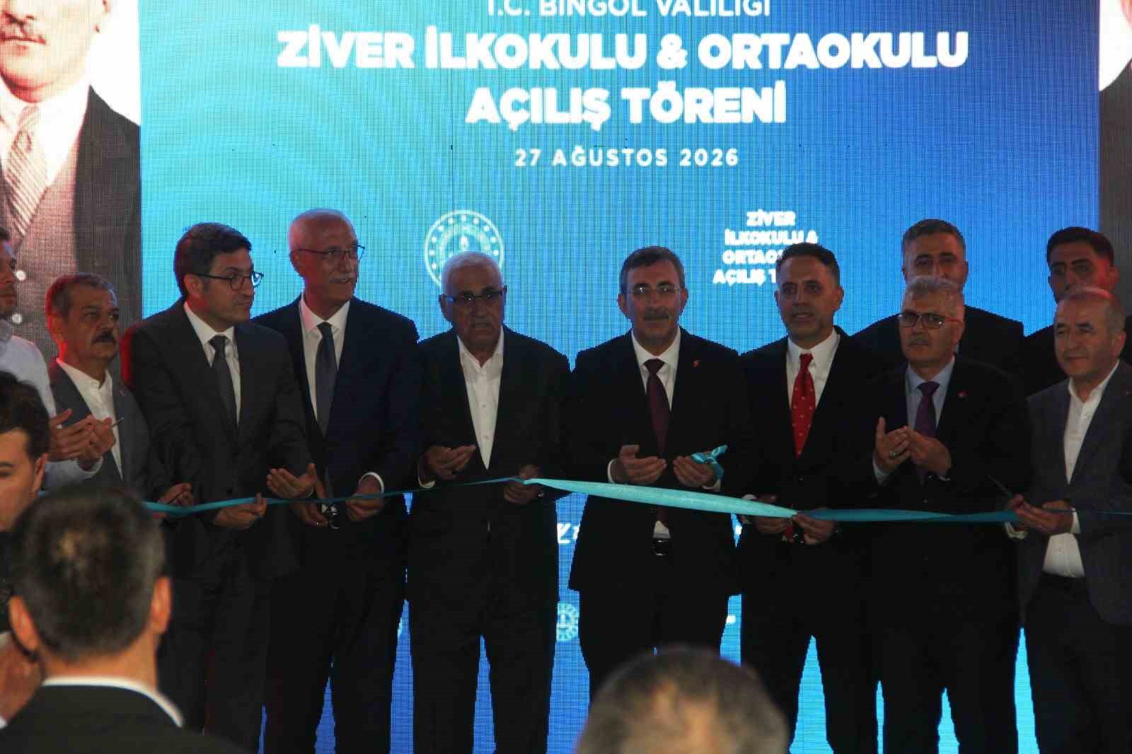 cumhurbaskani-yardimcisi-yilmaz-bingol-e-222-yeni-derslik-kazandiracagiz