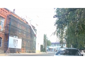 Rusya’da Sac Levhayla Birlikte Zemine Düşen İşçi Öldü