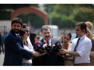 Sağlık Bakanı Koca: ”Bugün 3 Binin Üzerinde Sağlık Personelimiz Nöbet Tutmaktadır”