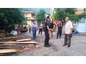 Cide’de Çıkan Yangında İki Ev Kullanılamaz Hale Geldi