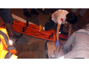 Yoldan Karşıya Geçmek İsterken Otomobilin Çarptığı Adam Öldü