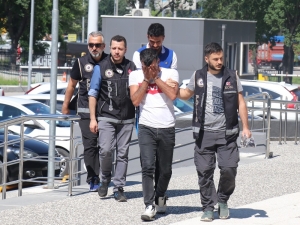 Bolu’da, Uyuşturucu Operasyonu: 2 Gözaltı