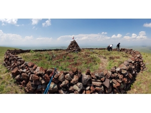 Karslı Dağcılar, Yahni Dağı’na 90 Fidan Dikti