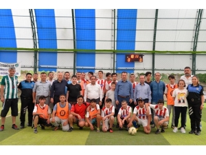 Toplum Destekli Polislik Şube Müdürlüğünden Anlamlı Futbol Karşılaşması