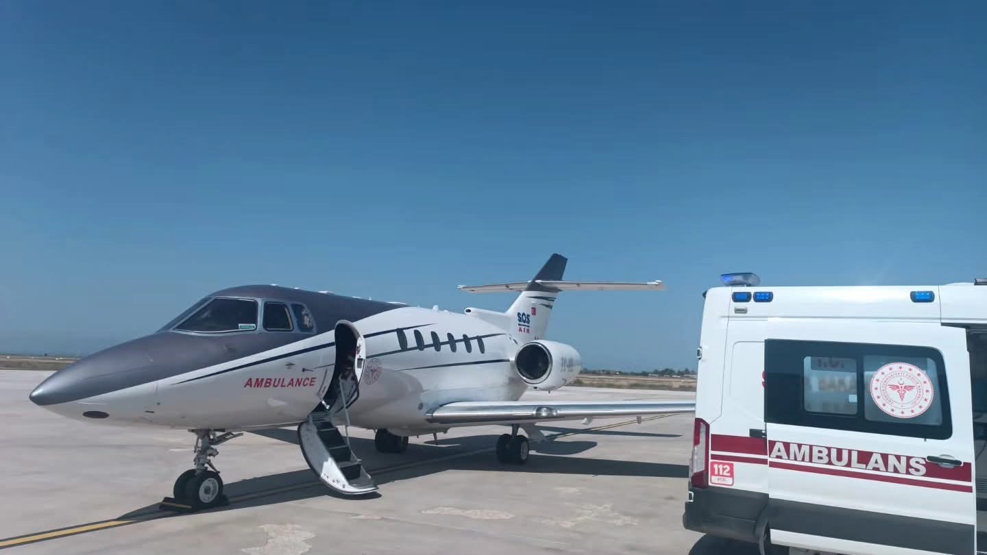 1-aylik-bebek-icin-ucak-ambulans-havalandi