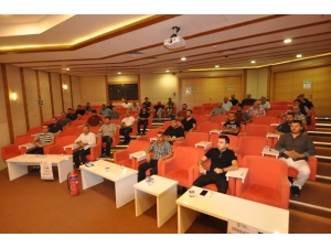 İkinci El Satıcıları İmtihanda Ter Döktü