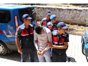 Jandarma Alıcı Kılığına Girdi, Uyuşturucu Tacirlerine Suçüstü Yaptı