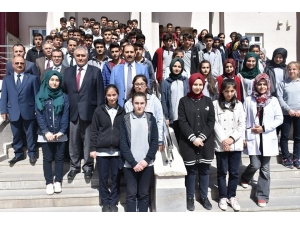 Erzincan Eğitimde Başarısıyla Bölgenin 1 Numaraları İllerinden Oldu