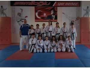 Madalya Avcıları Başarıya Doymuyor