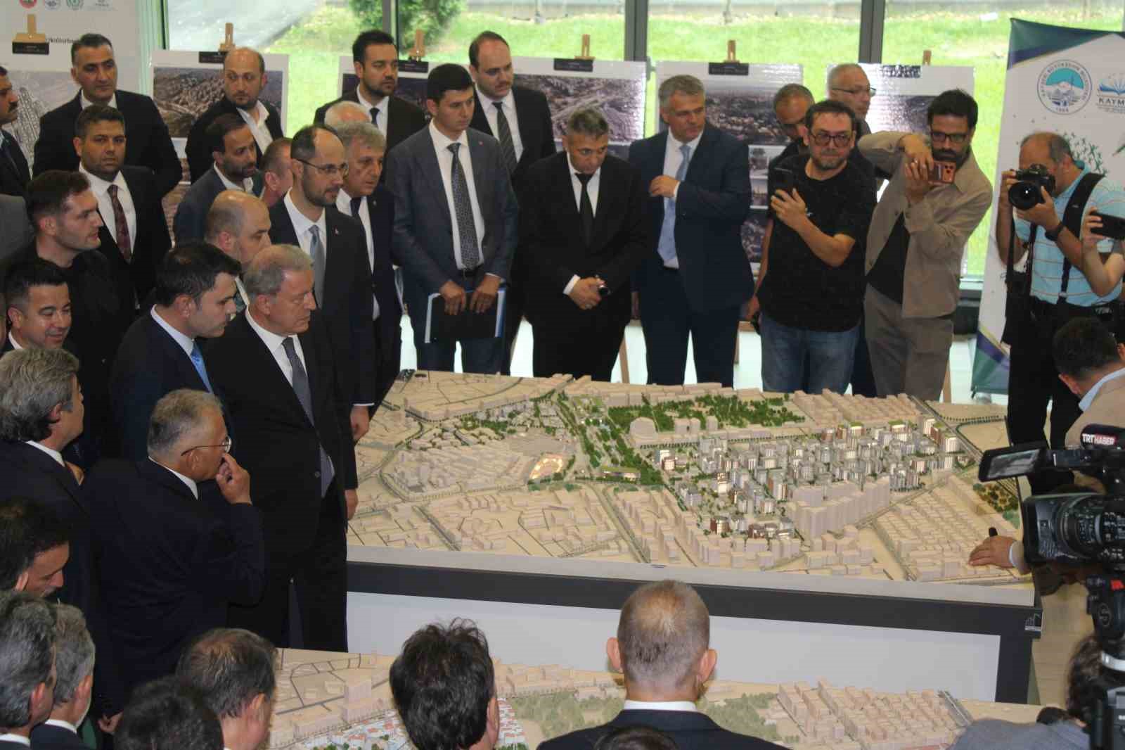 bakan-kurum-ve-yumakli-dan-kayseri-temaslari