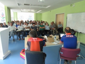 Uzman Ve Amirlere Afet Eğitimi Verildi