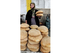 Köy Ekmeğini Şehirli Sevdi