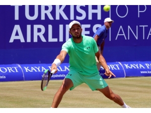 Adrian Mannarino’dan Etkileyici Geri Dönüş