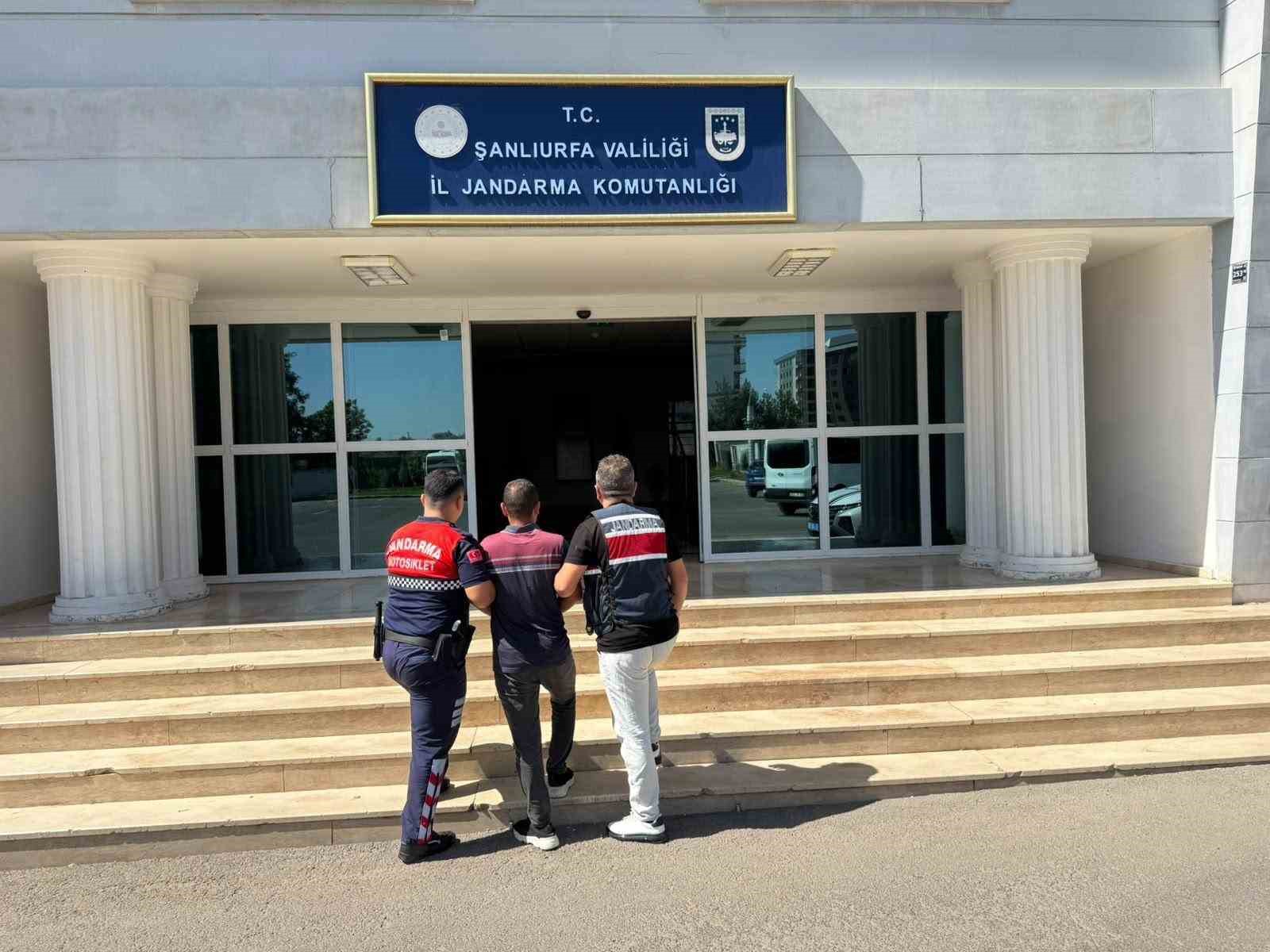 sanliurfa-da-7-yil-6-ay-kesinlesmis-hapis-cezasi-bulunan-hukumlu-yakalandi
