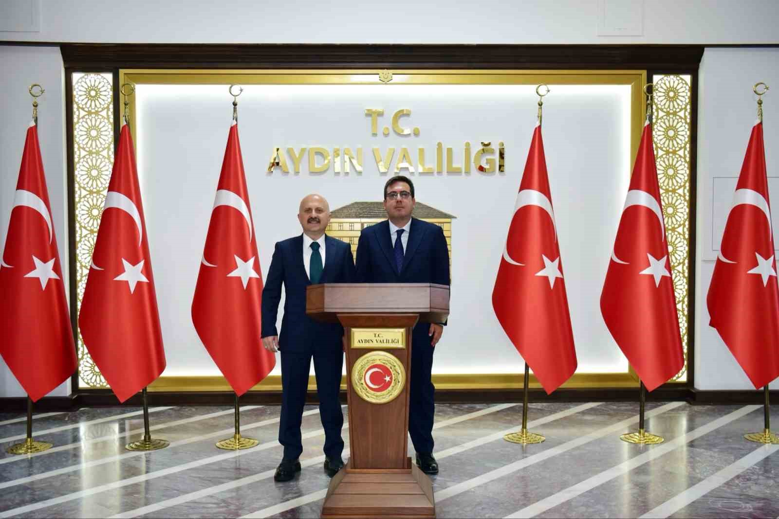 vali-varol-adalet-bakan-yardimcisi-can-tuncay-i-agirladi