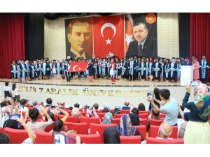 Akademik Birimlerinin Mezuniyet Törenleri Sona Erdi