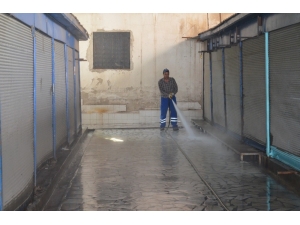 Peynir Pazarı Dezenfekte Edildi