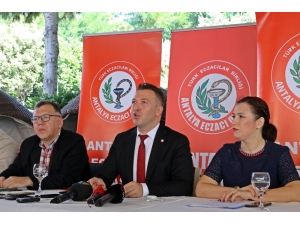 Eczacılardan Aktarlarda Satılan Bitkisel Ürün Uyarısı