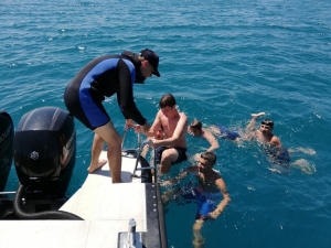 Karadeniz’den Kıyıya Dönmekte Zorlanan Çocukları Polis Kurtardı