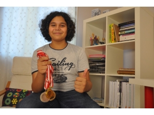 Lgs Birincisi Pırlak: “Dersi Derste Dinleyin”