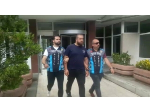 İstanbul’da “Drift” Ve “Makas” Atarak Genç Kızı Çığlık Çığlığa Bırakan Maganda Yakalandı