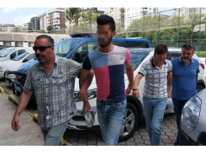 14 Yaşındaki Kızlara Alkol Ve Uyuşturucu Hap İçirip Cinsel İstismara Tutuklama