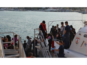 Kuşadası’nda 37 Kaçak Göçmen Yakalandı