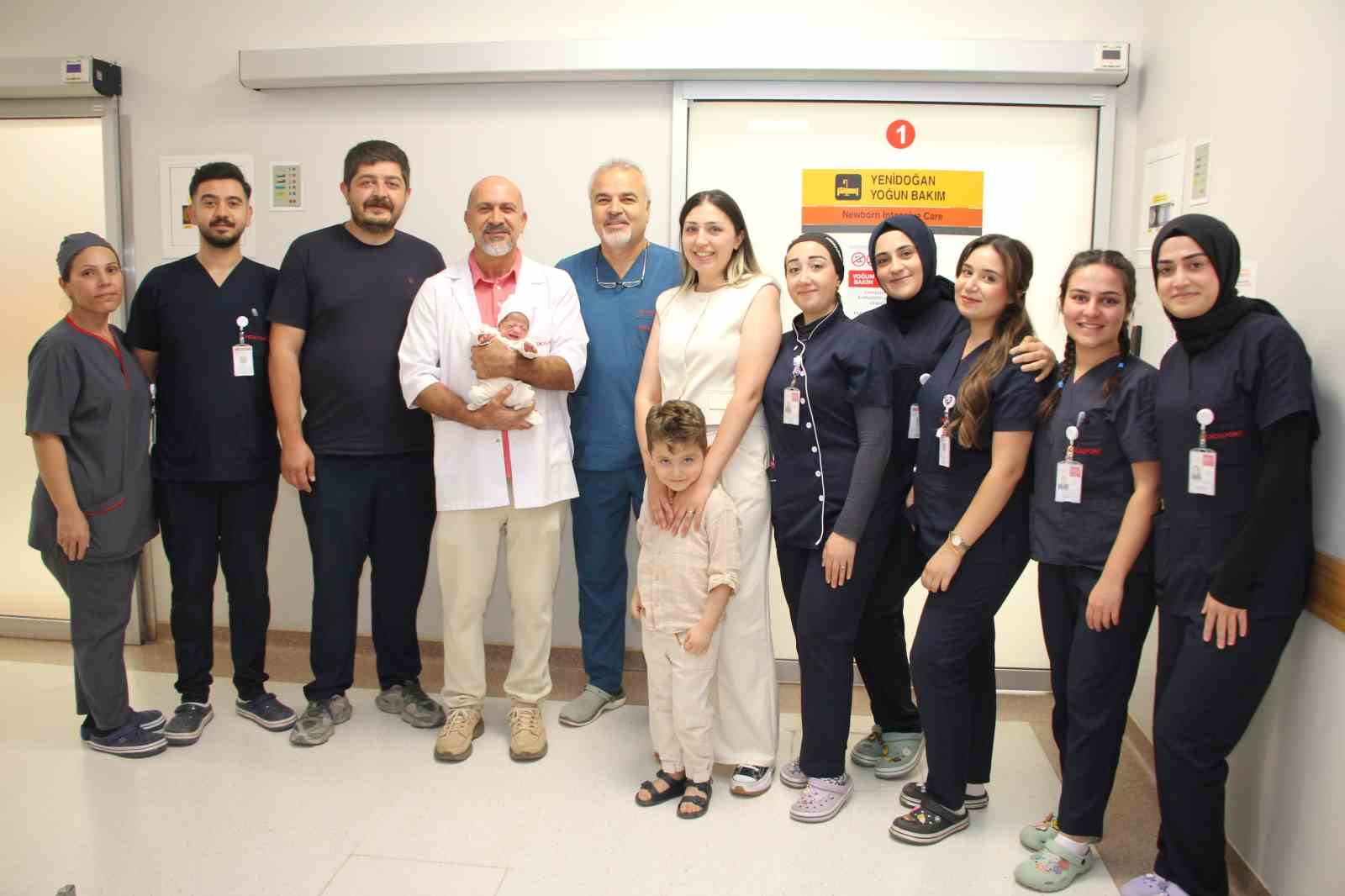 830-gram-dogan-premature-bebek-144-gunluk-yasam-mucadelesinin-ardindan-sagligina-kavustu