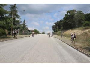 Adapazarı Belediyesi İlçede Temizliği Elden Bırakmıyor