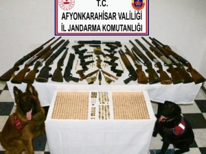 121 Personelle 21 Adrese Eş Zamanlı Silah Operasyonu