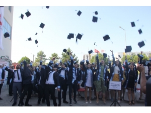 Samsun Üniversitesi Havacılık Ve Uzay Bilimleri Fakültesi İlk Mezunlarını Verdi