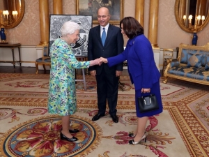 Kraliçe Elizabeth, 2003’ten Buyana İlk Kez Irak Cumhurbaşkanını Kabul Etti