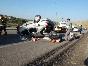 Düğüne Giden Aile Kaza Yaptı: 5 Yaralı