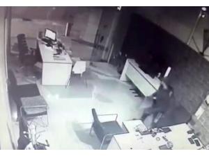 ’Düşünceli!’ Hırsız Kamerada