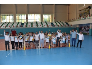 Yaz Spor Okulları Kapısını Açtı