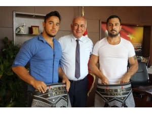 Sökeli Pehlivanlara Başkan Tuncel’den Destek