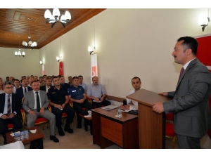 Vali Şentürk, Köy Ve Mahalle Muhtarlarıyla Bir Araya Geldi